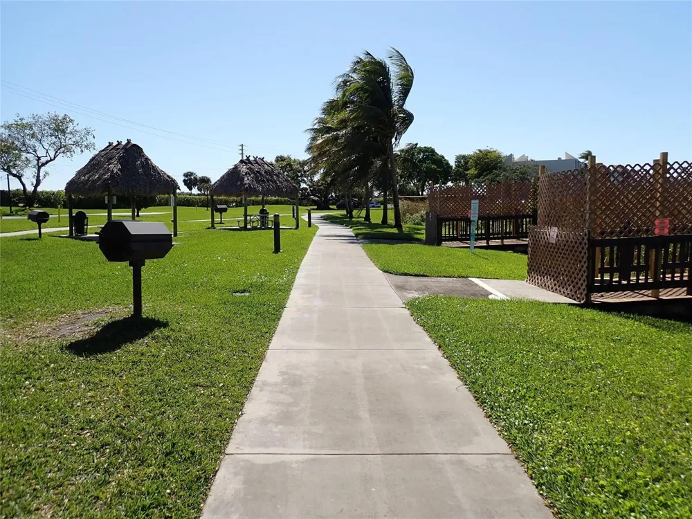 106 Lake Emerald Drive #401 Oakland Park, FL 33309