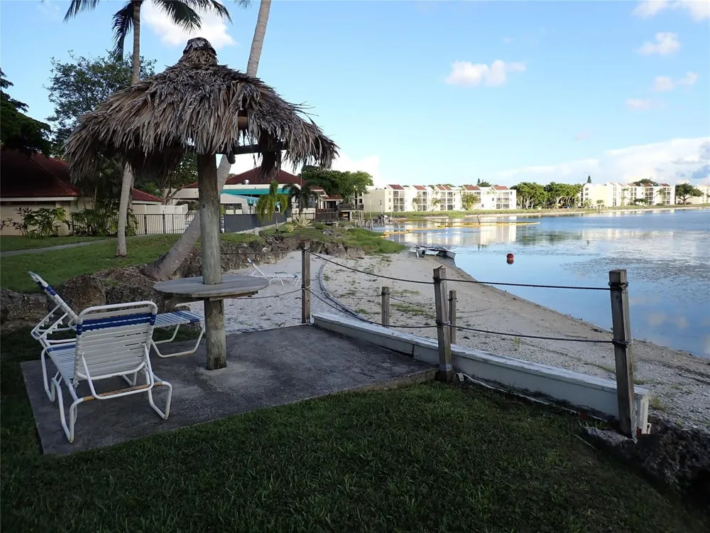 106 Lake Emerald Drive #401 Oakland Park, FL 33309