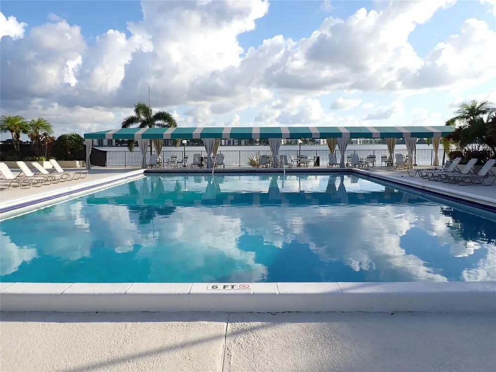 106 Lake Emerald Drive #401 Oakland Park, FL 33309