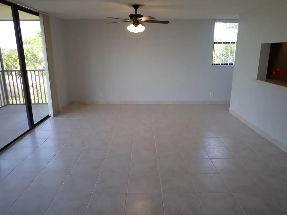 106 Lake Emerald Drive #401 Oakland Park, FL 33309