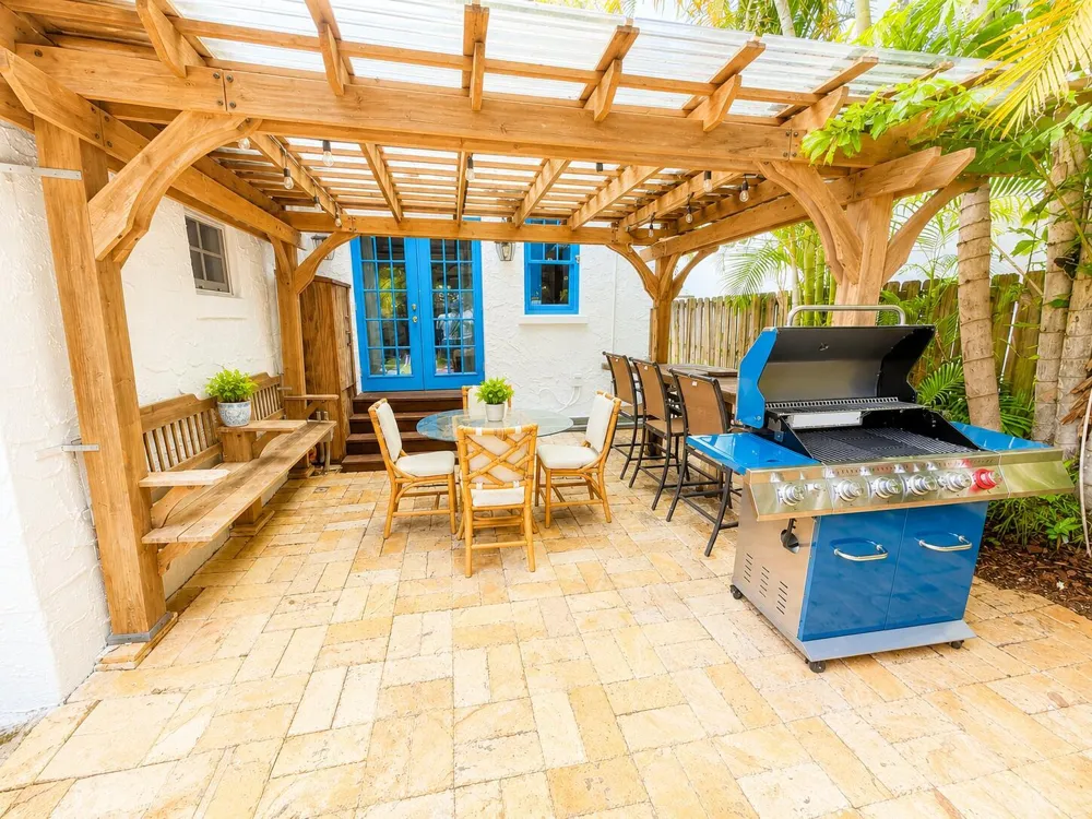 1415 NE 4th Place Fort Lauderdale, FL 33301