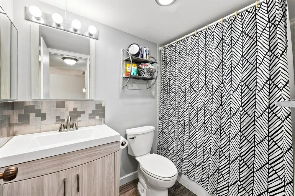 805 W Oakland Park Boulevard Oakland Park, FL 33311