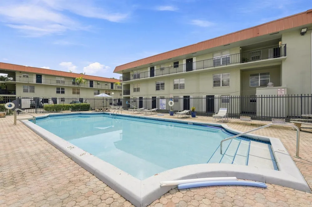 805 W Oakland Park Boulevard Oakland Park, FL 33311