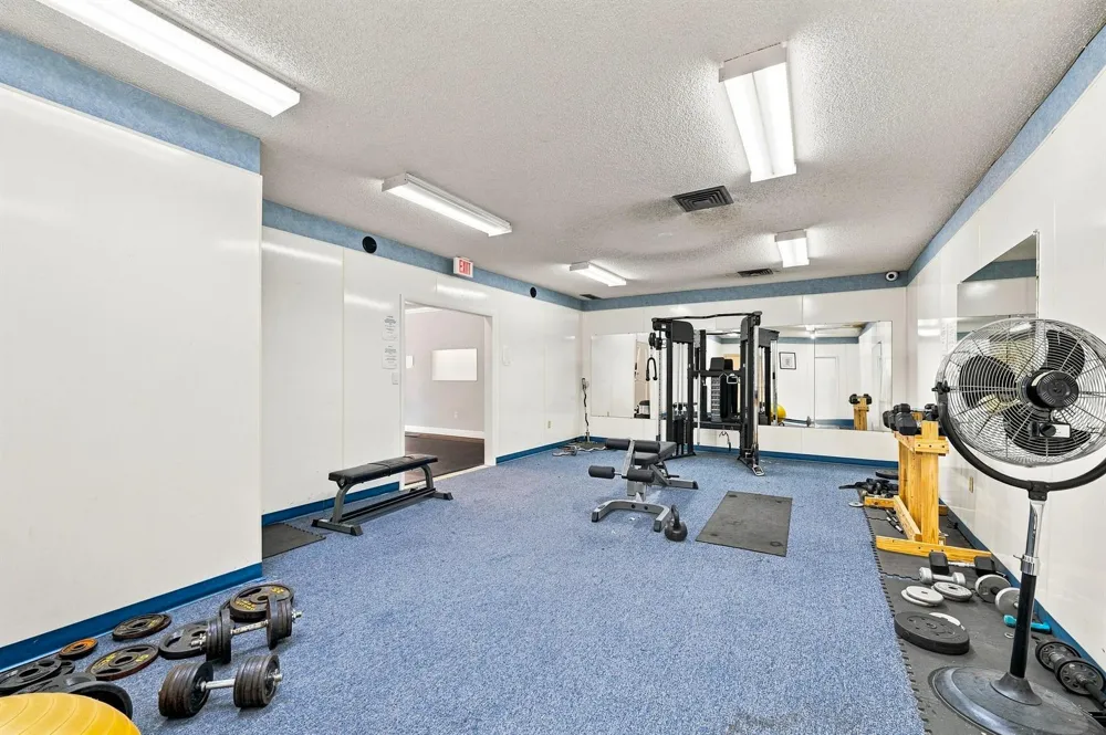 805 W Oakland Park Boulevard Oakland Park, FL 33311