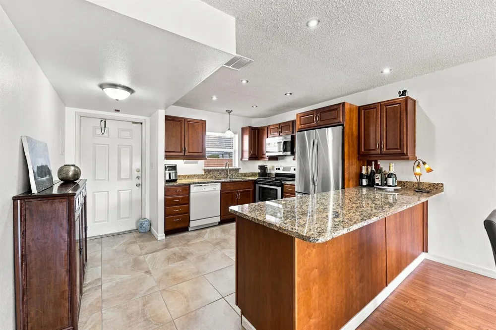 805 W Oakland Park Boulevard Oakland Park, FL 33311