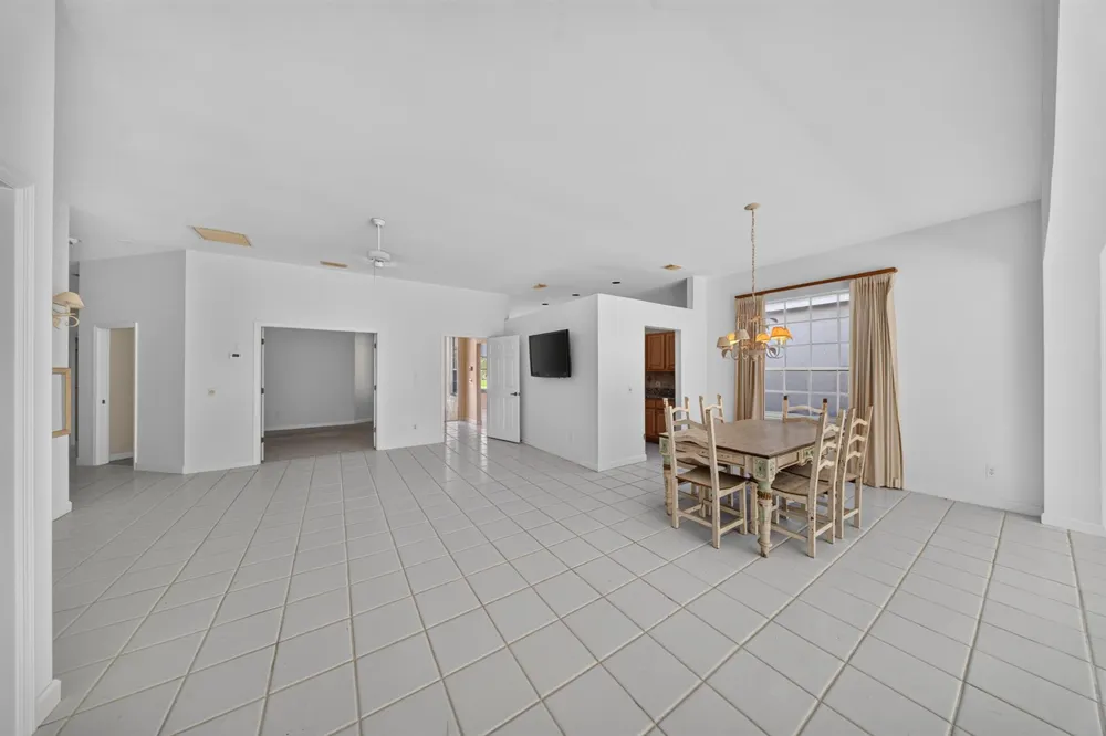 9437 POINCIANA COURT Fort Pierce, FL 34951