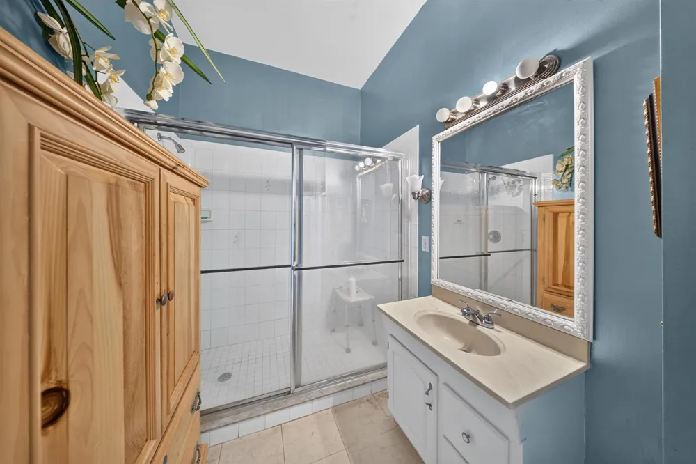 9437 POINCIANA COURT Fort Pierce, FL 34951