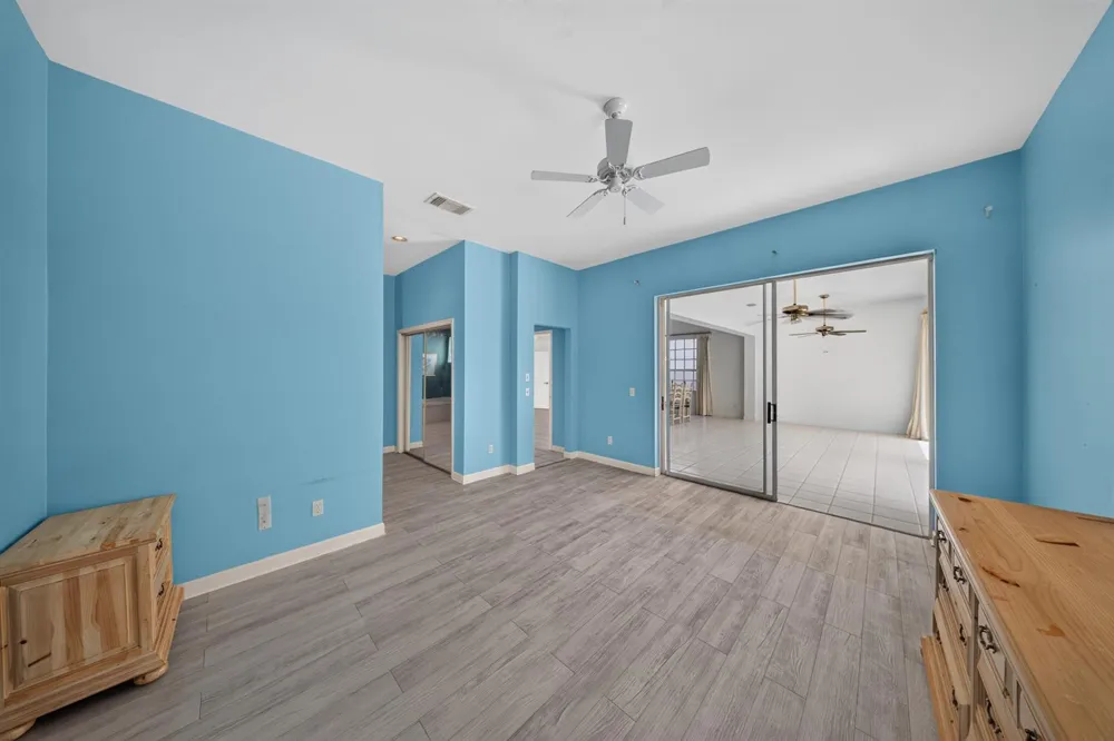 9437 POINCIANA COURT Fort Pierce, FL 34951