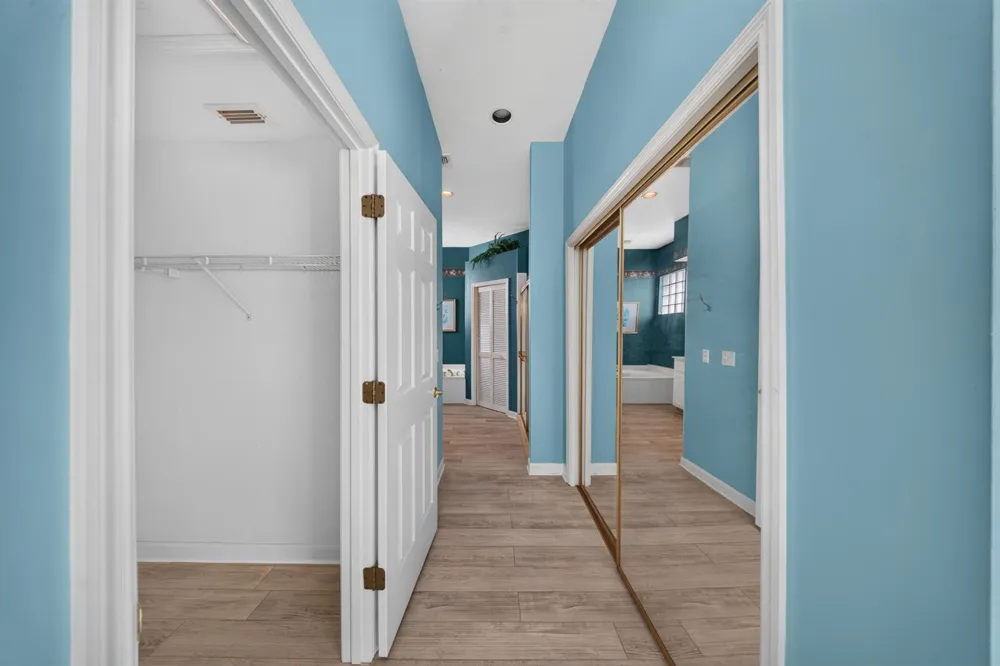 9437 POINCIANA COURT Fort Pierce, FL 34951