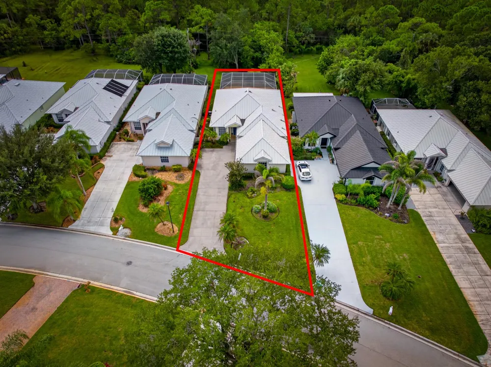 9437 POINCIANA COURT Fort Pierce, FL 34951