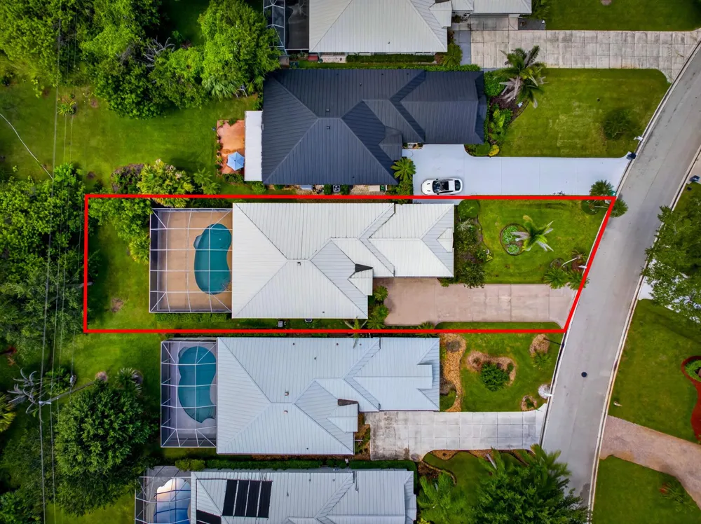 9437 POINCIANA COURT Fort Pierce, FL 34951
