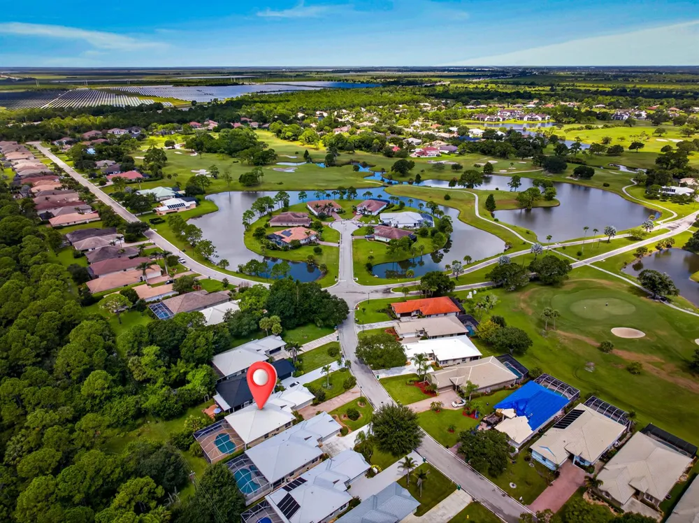 9437 POINCIANA COURT Fort Pierce, FL 34951