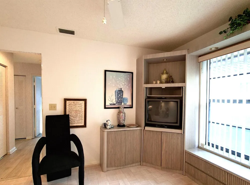 5798 Brook Bound Lane Boynton Beach, FL 33437