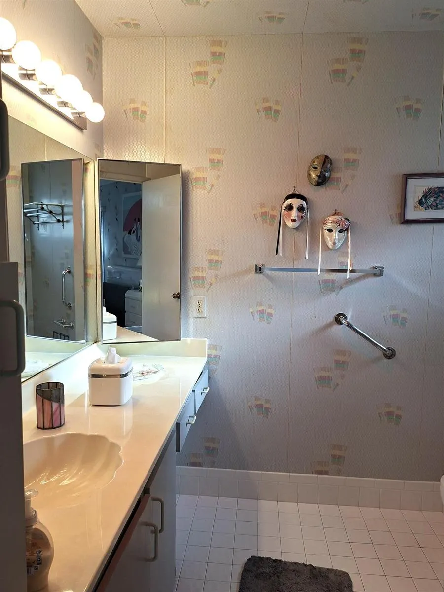 5798 Brook Bound Lane Boynton Beach, FL 33437