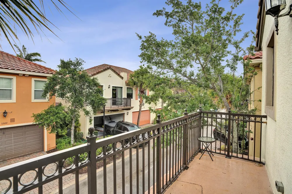 12662 NW 32ND PLACE Sunrise, FL 33323