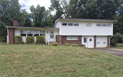 6230 Stanleyville Drive