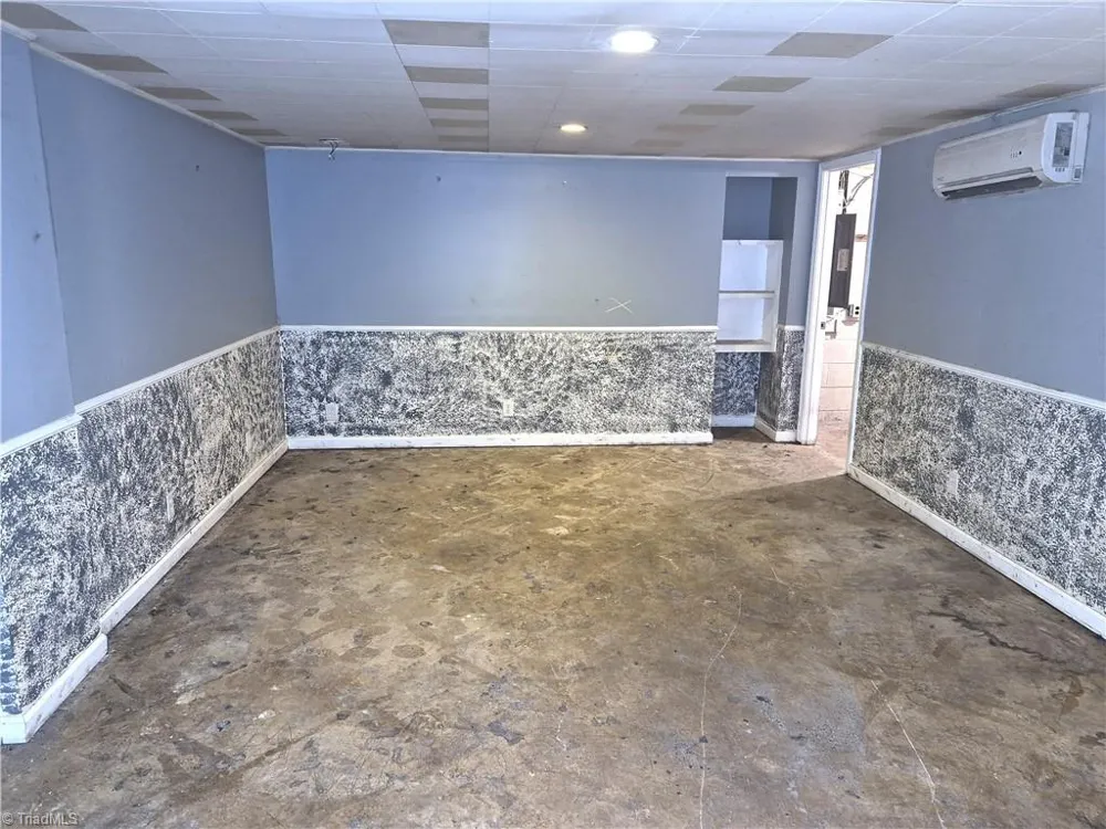6230 Stanleyville Drive Rural Hall, NC 27045