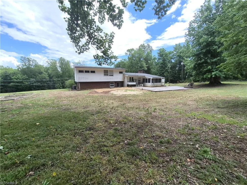 6230 Stanleyville Drive Rural Hall, NC 27045