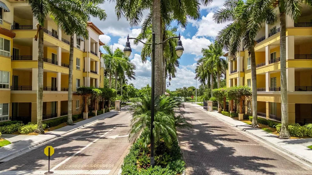 16102 Emerald Estates Drive #128 Weston, FL 33331