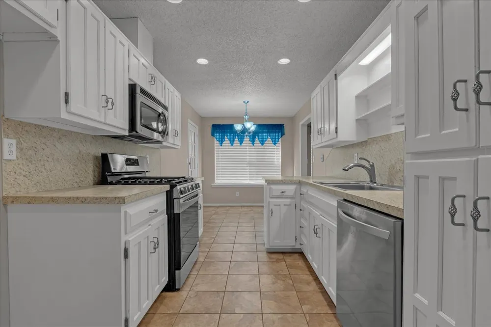 11435 S Douglas Avenue Jenks, OK 74037