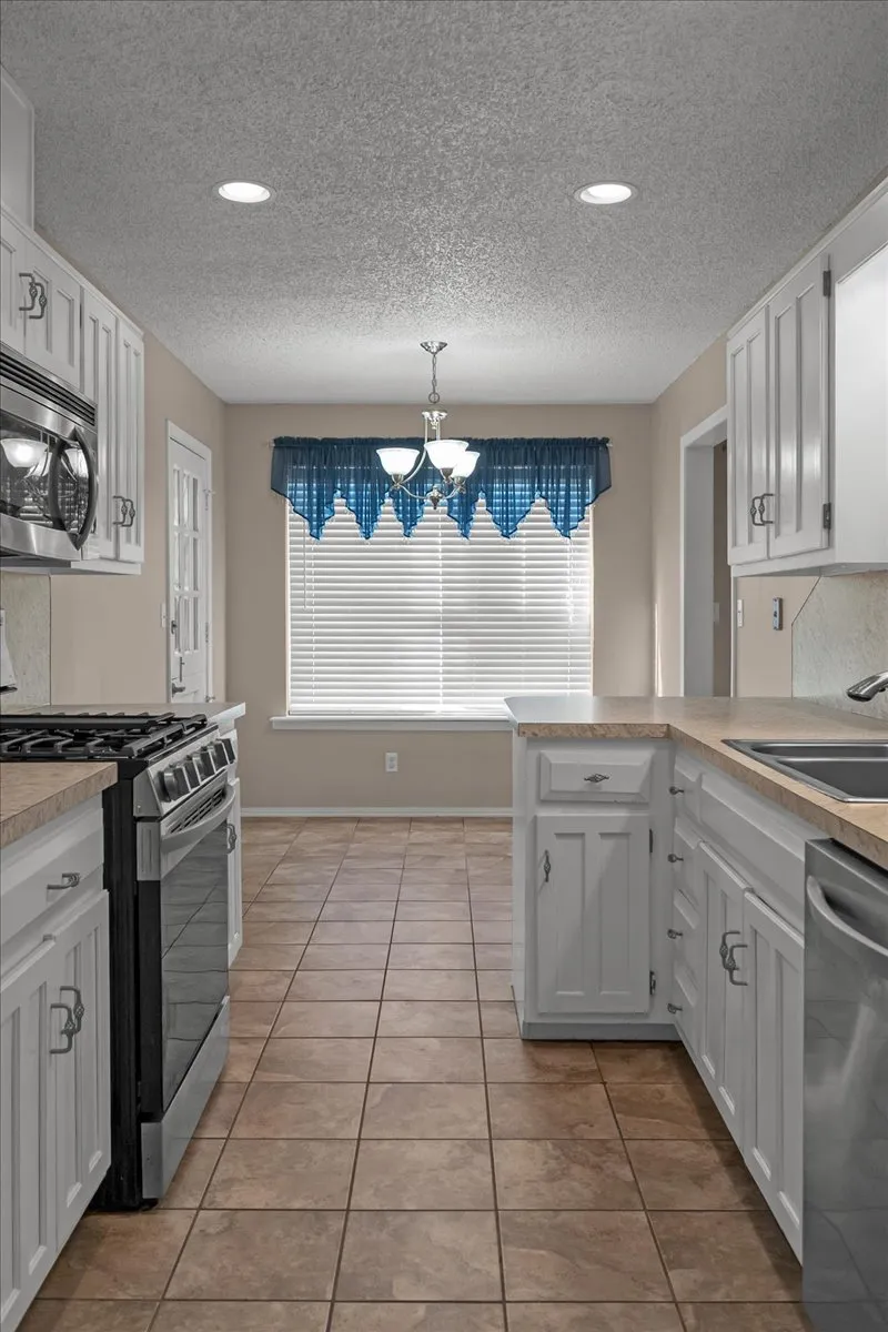 11435 S Douglas Avenue Jenks, OK 74037