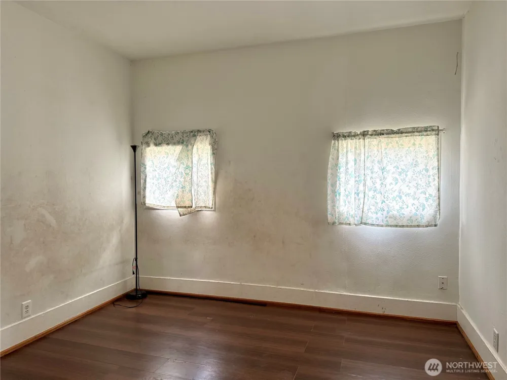 410 W Glover Street Harrington, WA 99134