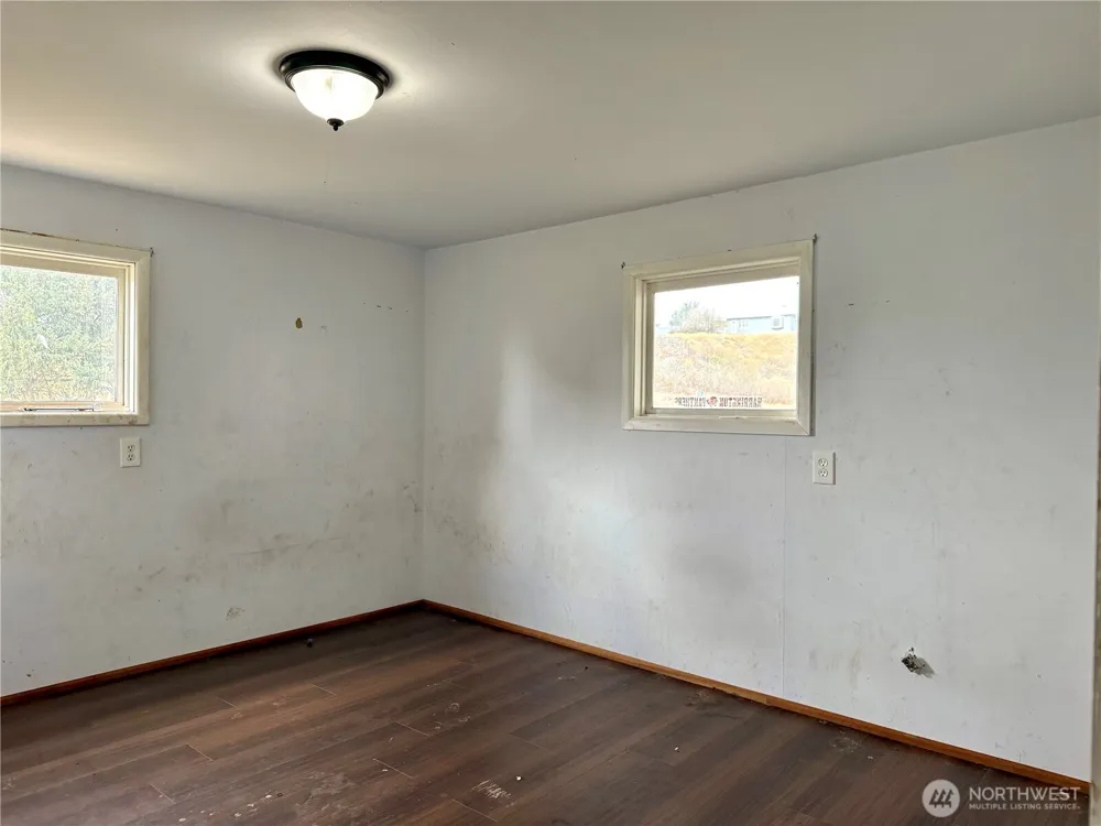 410 W Glover Street Harrington, WA 99134
