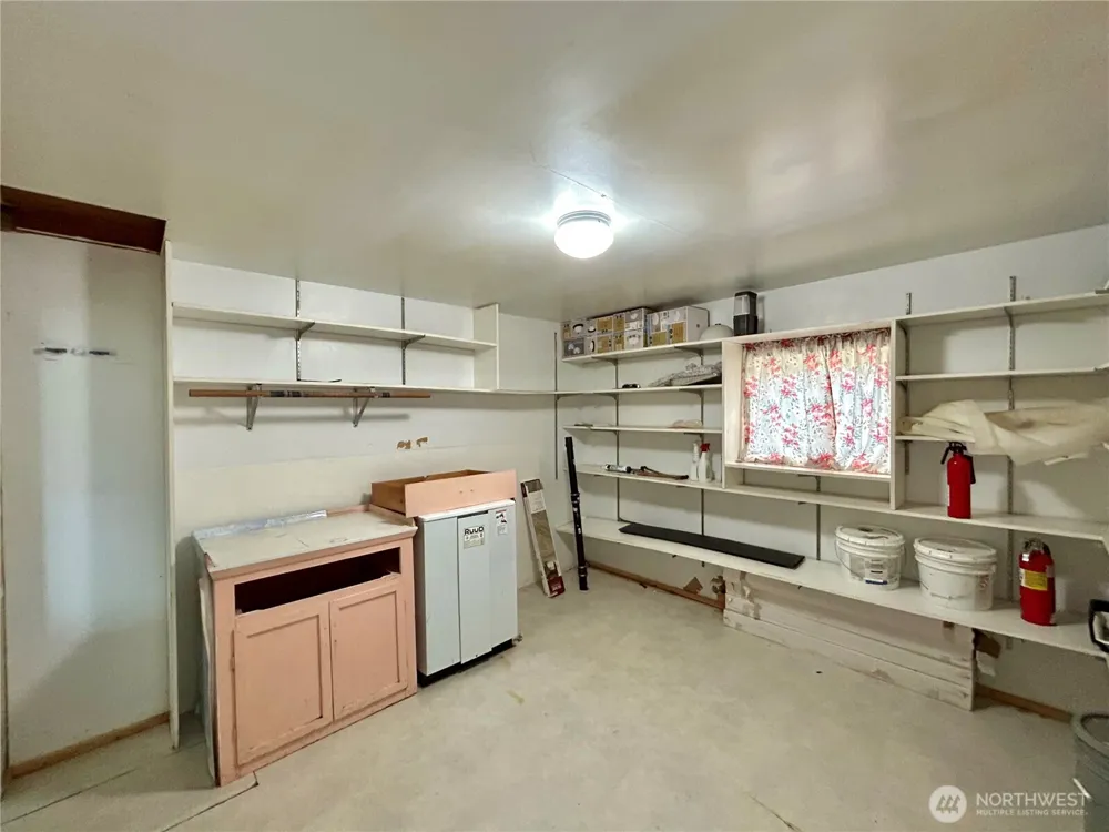 410 W Glover Street Harrington, WA 99134
