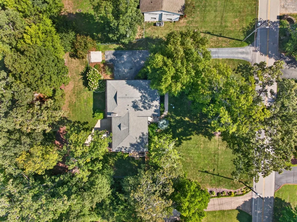 407 N Palisades Drive Signal Mountain, TN 37377