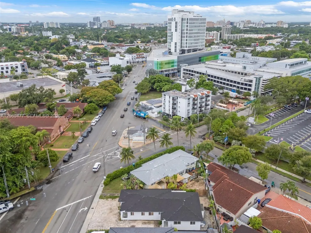 540 Beacom Blvd Miami, FL 33135