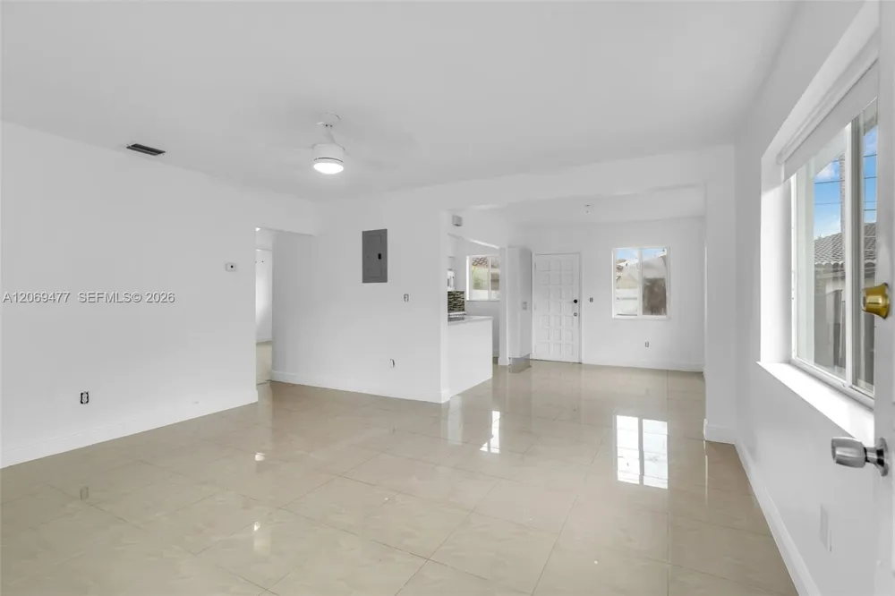 540 Beacom Blvd Miami, FL 33135