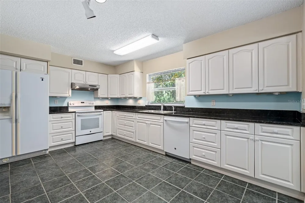 5902 KENDREW DRIVE Port Orange, FL 32127
