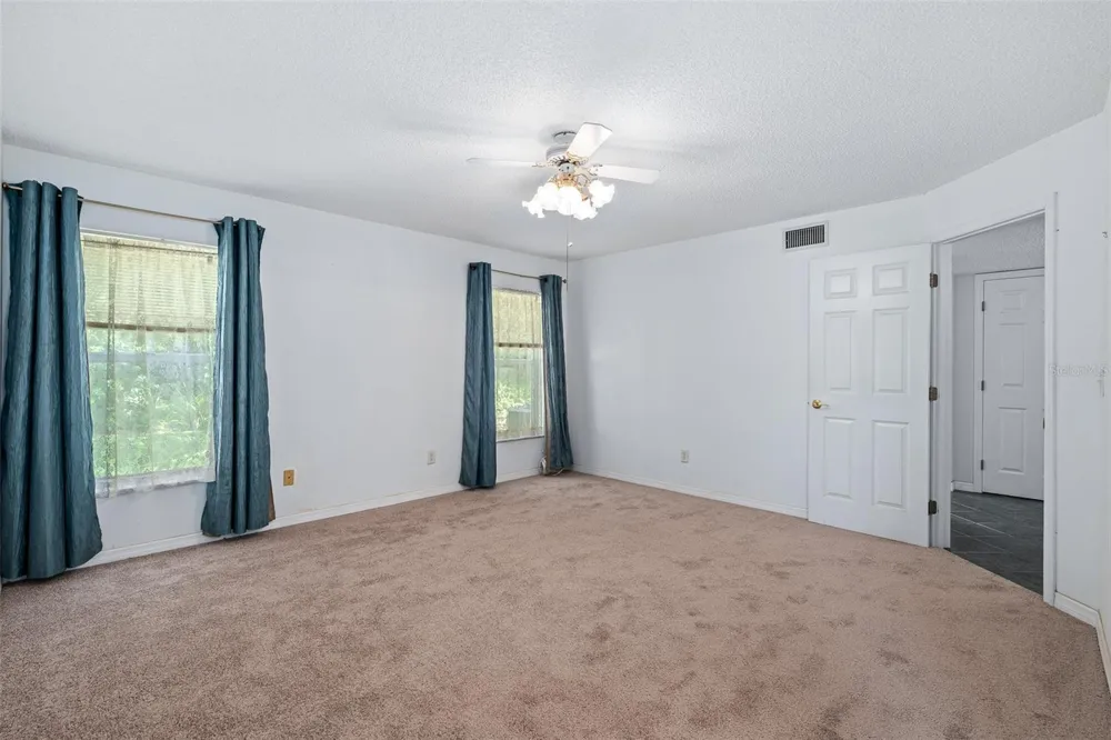 5902 KENDREW DRIVE Port Orange, FL 32127
