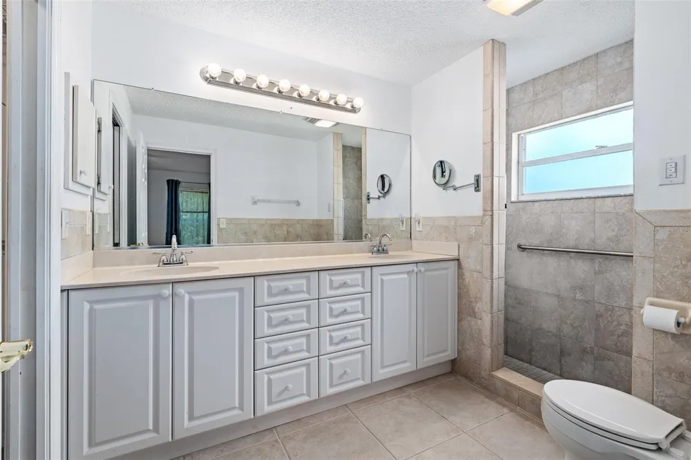 5902 KENDREW DRIVE Port Orange, FL 32127