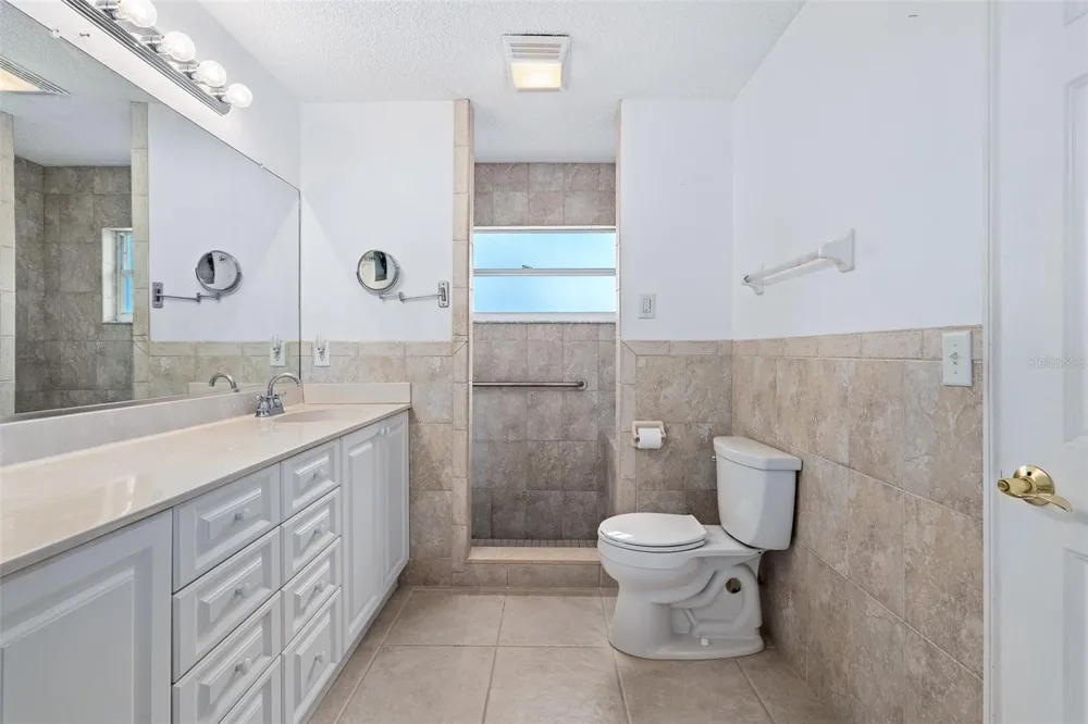5902 KENDREW DRIVE Port Orange, FL 32127