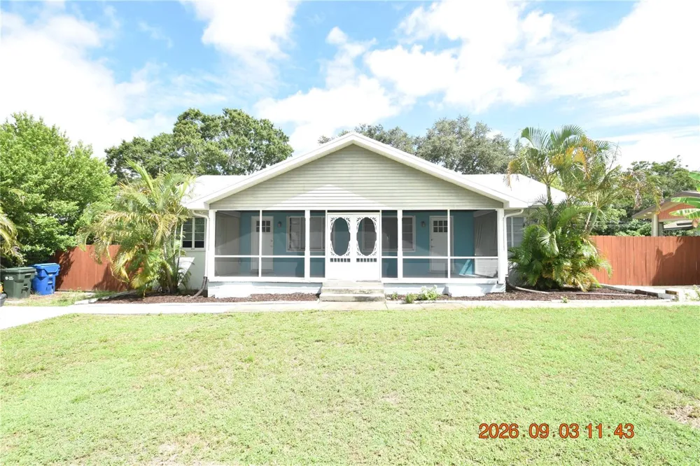 908 7TH AVENUE SW #908 Largo, FL 33770
