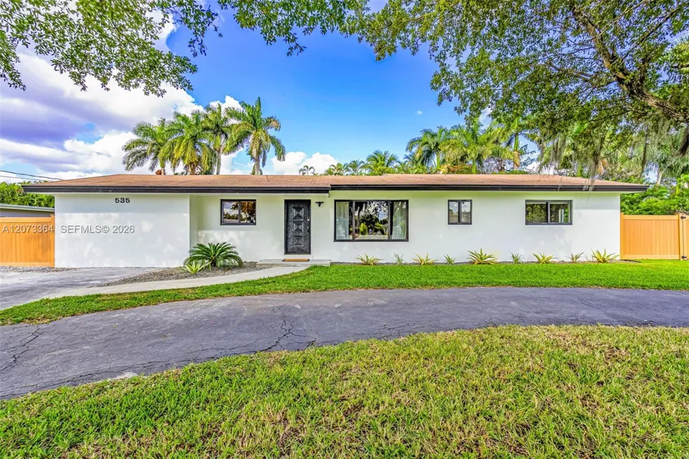 535 Biscayne River Dr Miami, FL 33169
