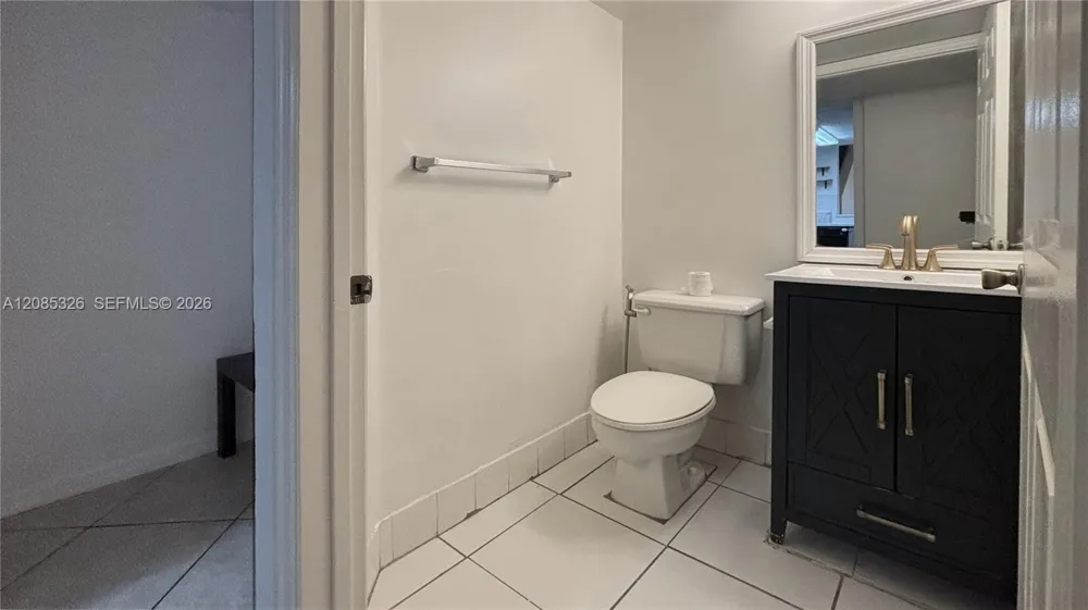 1186 NW 123rd Ct #109 Miami, FL 33182