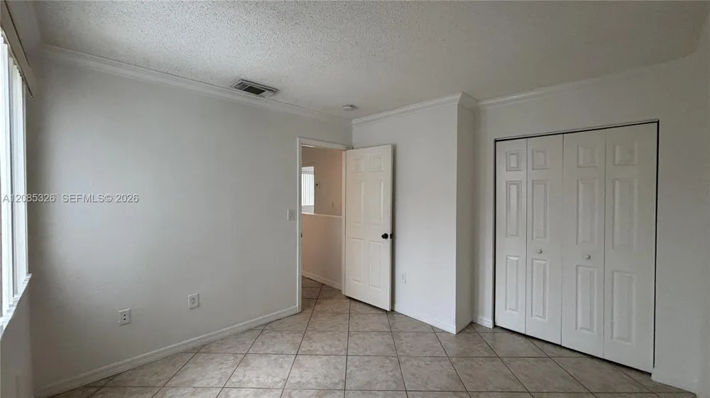 1186 NW 123rd Ct #109 Miami, FL 33182