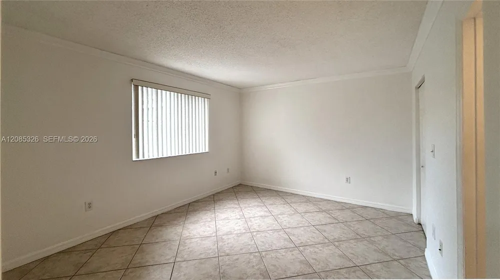 1186 NW 123rd Ct #109 Miami, FL 33182