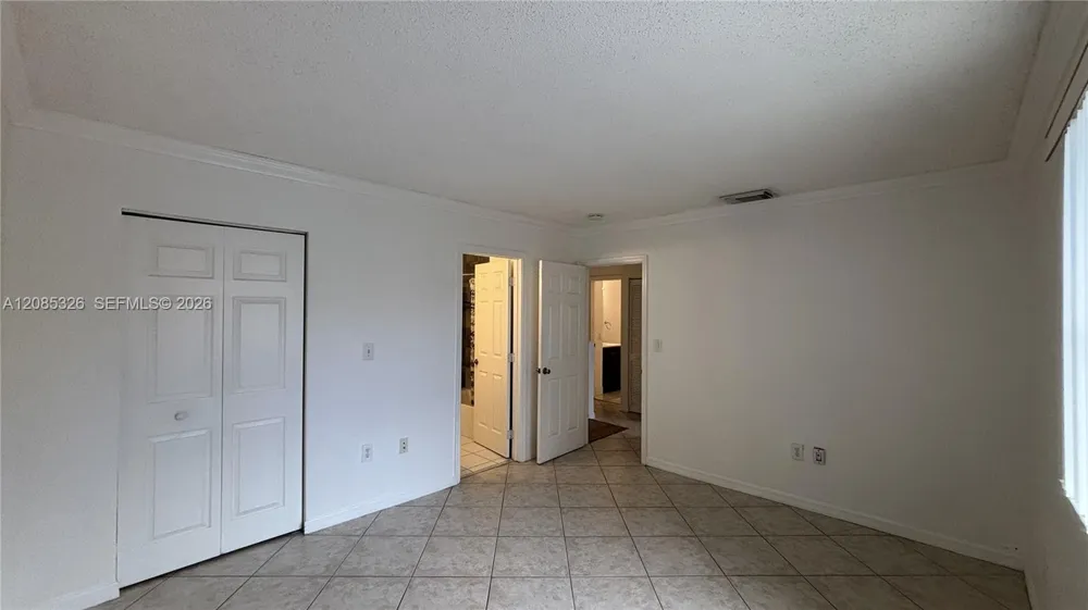 1186 NW 123rd Ct #109 Miami, FL 33182