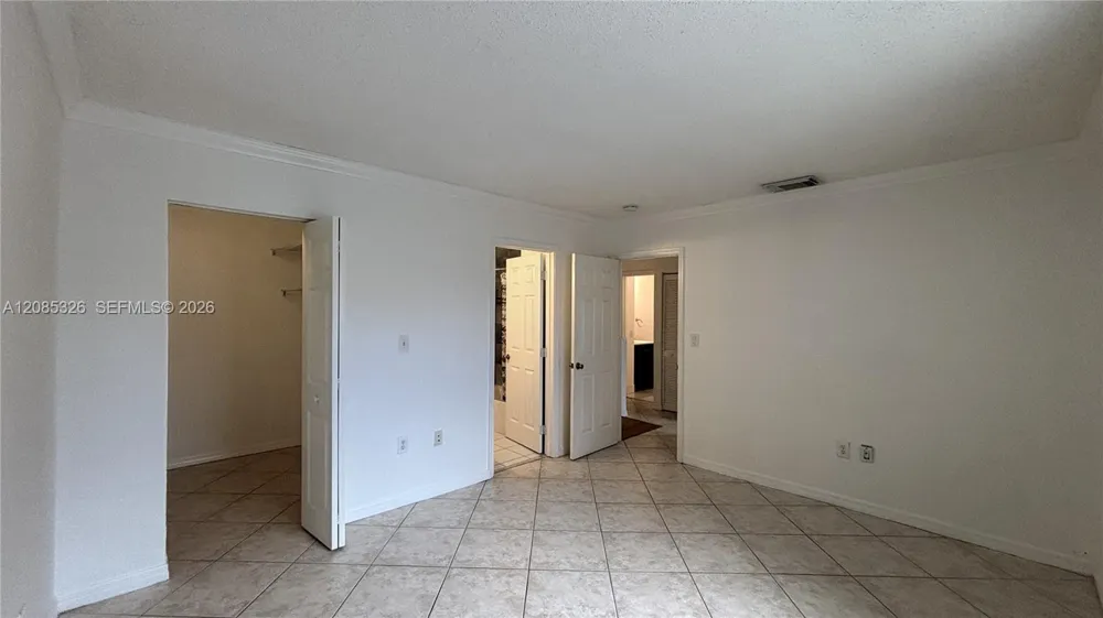 1186 NW 123rd Ct #109 Miami, FL 33182