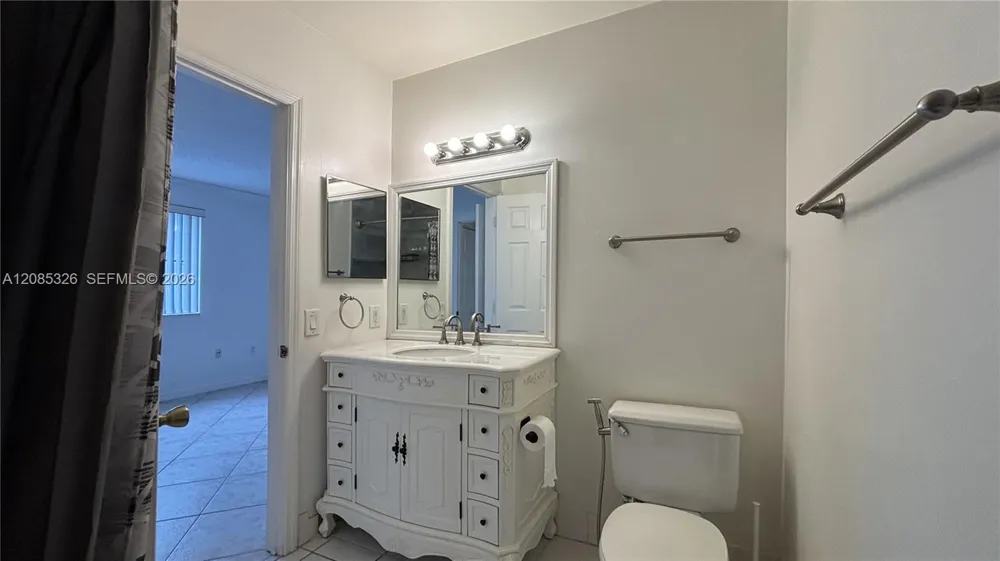 1186 NW 123rd Ct #109 Miami, FL 33182