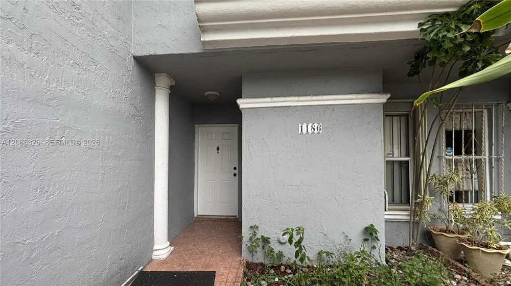 1186 NW 123rd Ct #109 Miami, FL 33182