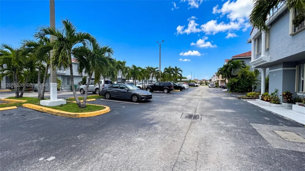 1186 NW 123rd Ct #109 Miami, FL 33182