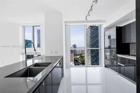 1080 Brickell Ave #3900-3901