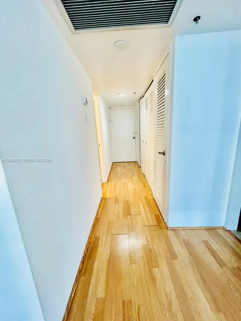 100 Lincoln Rd #829 Miami Beach, FL 33139