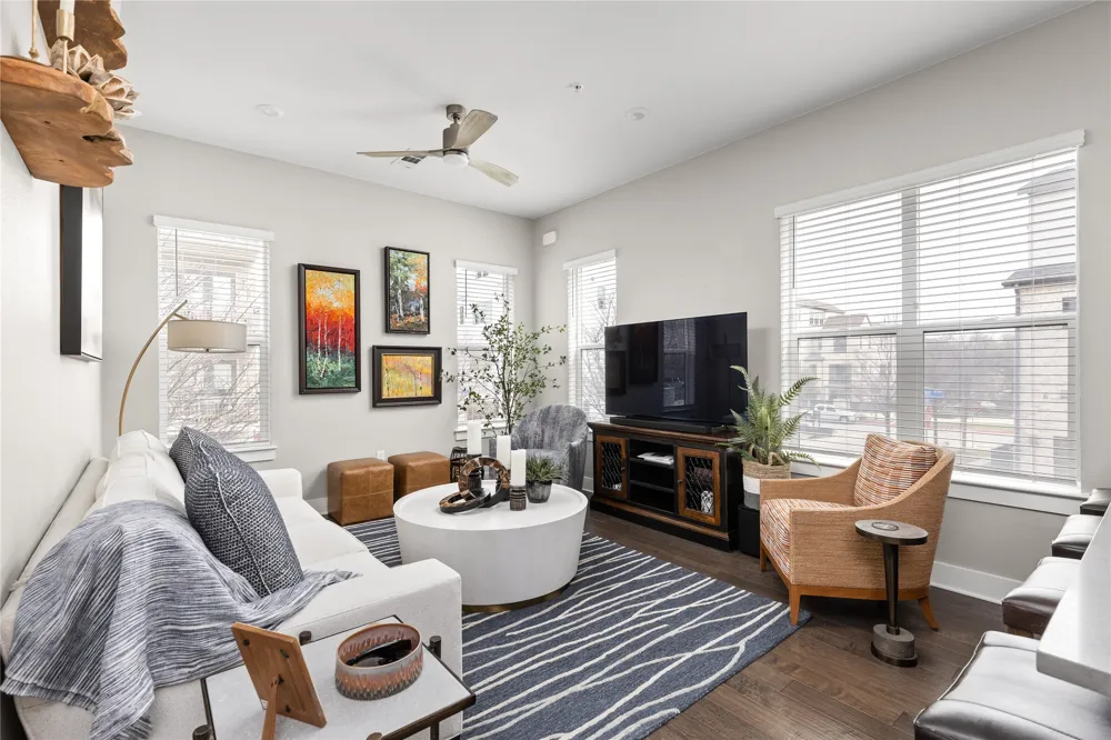 4325 Jackson Avenue #2105 Austin, TX 78731