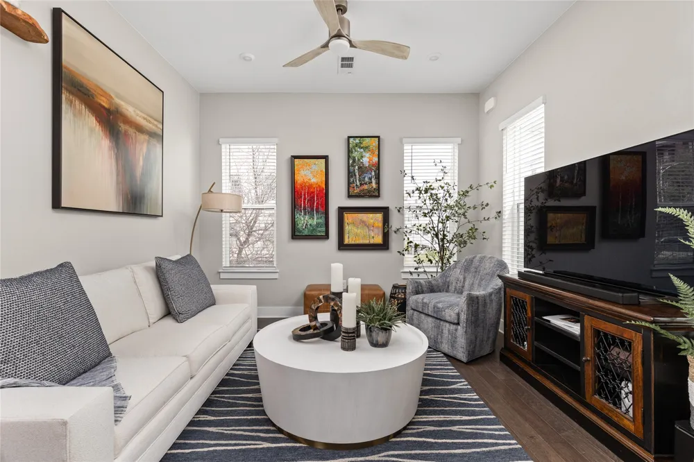 4325 Jackson Avenue #2105 Austin, TX 78731