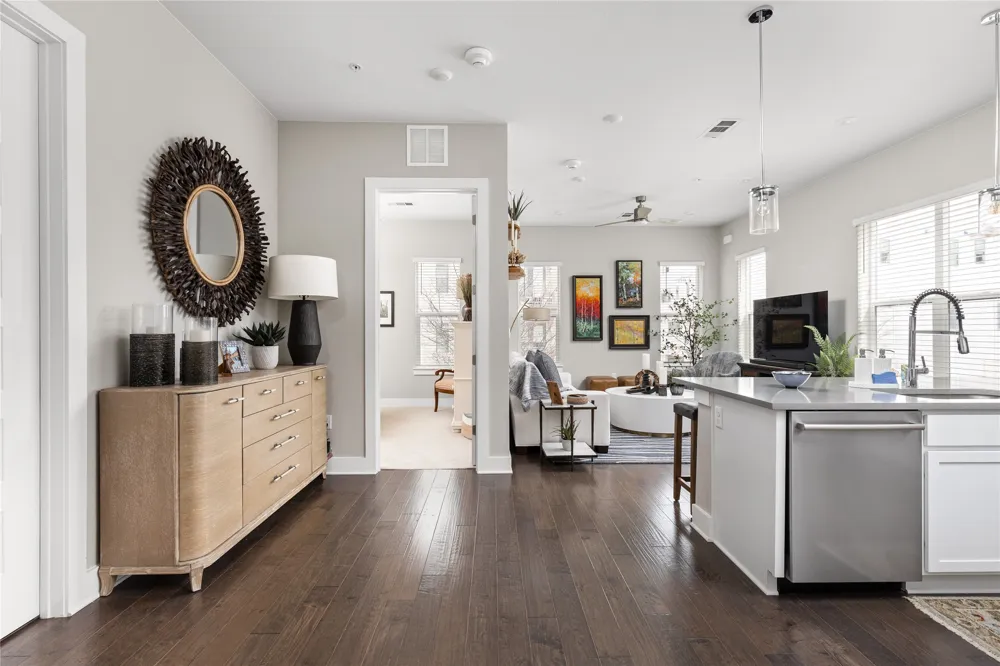 4325 Jackson Avenue #2105 Austin, TX 78731